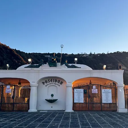 Apartment A Due Passi Dal Mare, Forio